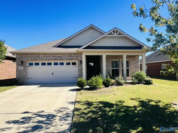 14672 Norfleet Dr, Athens, AL 35613