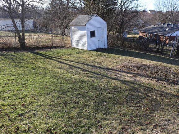 5th image of 605 Rockford Dr