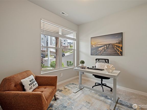 5th image of 6782 43rd Street NE