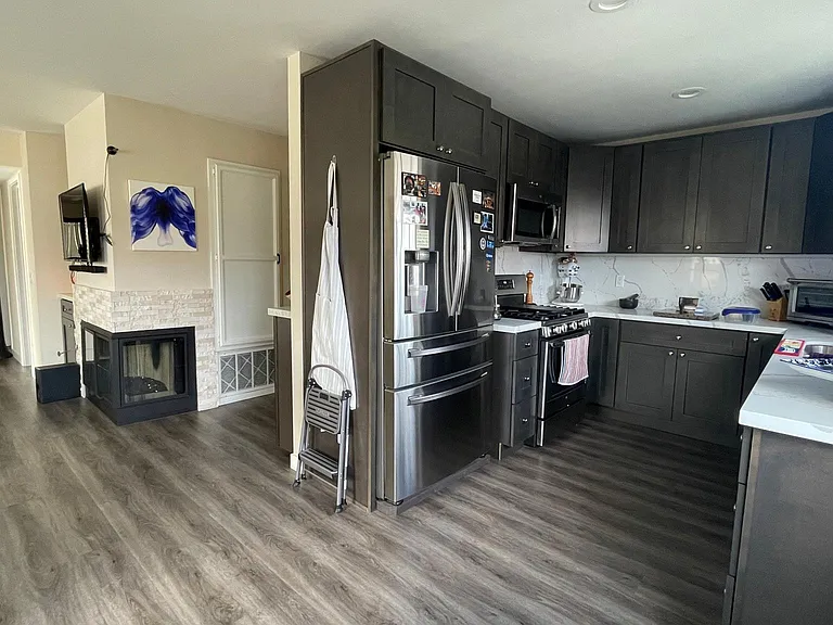 3805 Herbert St #9 — Photo 4