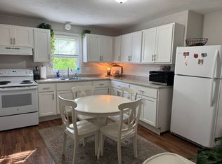 Cole St 113, Pawtucket, RI 02860