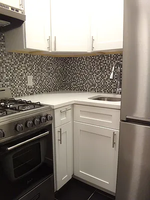 Rented by Paley Management | media 30