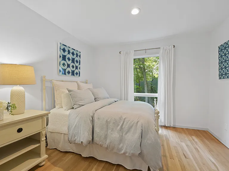 2855 Deerfield Rd — Photo 20