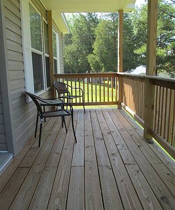 3rd image of 6049 Benton Pike NE