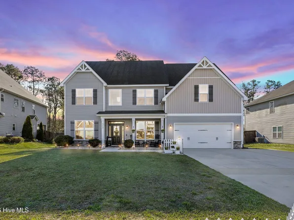 313 Bear Run, Maple Hill, NC 28454