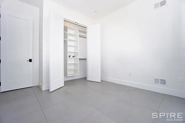 Rented by Spire Group | media 27