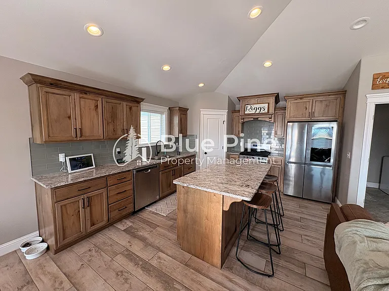 1890 Mesa Canyon Dr — Photo 7