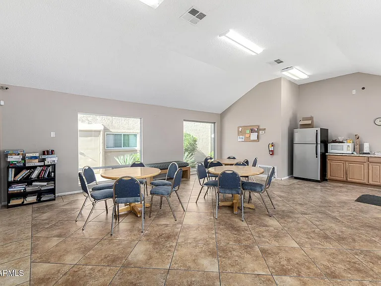 5525 E Thomas Rd #H7 — Photo 24