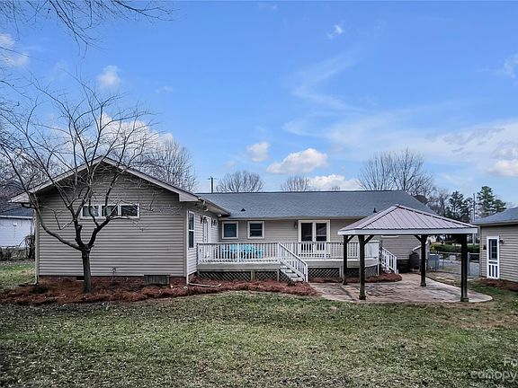 4th image of 8422 Williamsburg Cir
