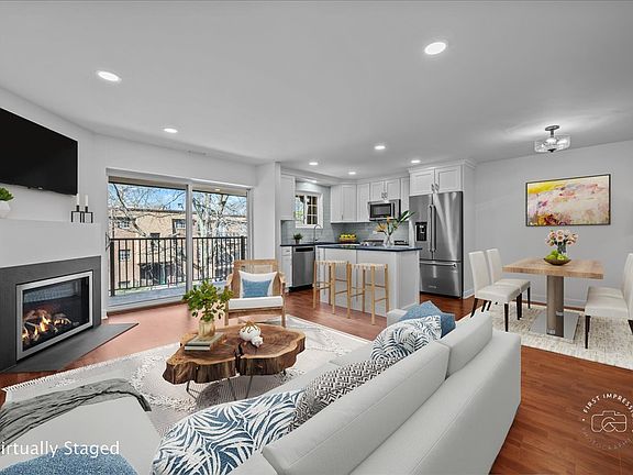 3rd image of 404 Melrose Ave APT 303
