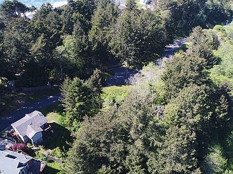 2nd image of 159 Humboldt Loop