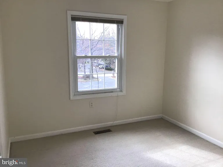 9354 McCarthy Woods Ct — Photo 2
