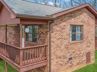 1040 Loop Rd, Sevierville, TN 37876