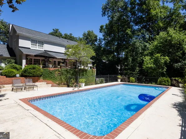 1424 Waverland Dr, Macon, GA 31211