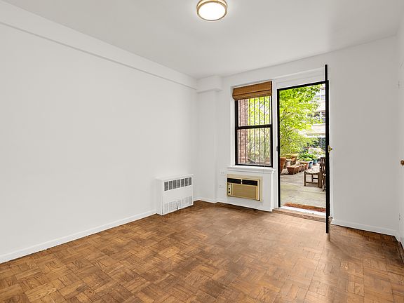 5th image of 211 E 18th St APT 1H