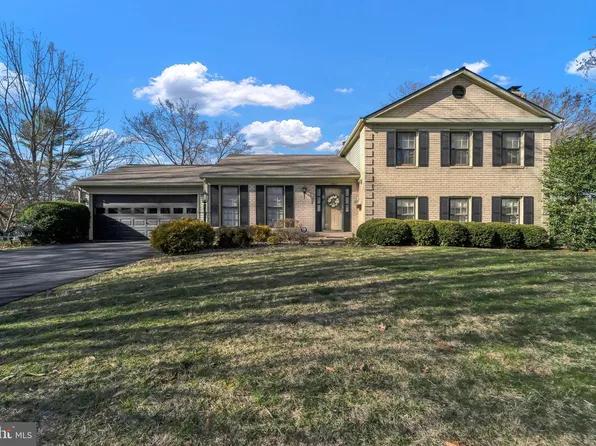 1801 Roxboro Pl, Crofton, MD 21114