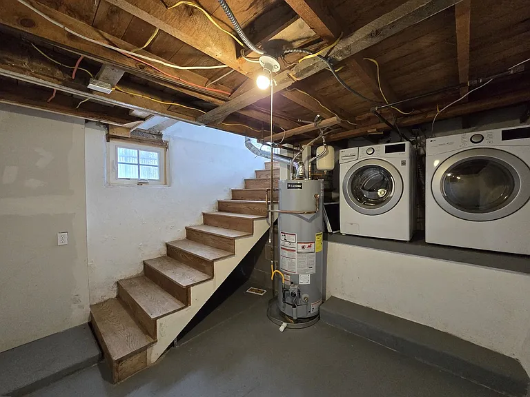 310 Staab St — Photo 16