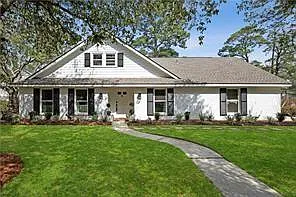 3 bed, 3.5 bath, 2484 sqft, $3,500 — Photo 2