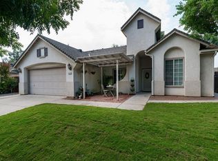 2876 Griffith Ave, Clovis, CA 93611