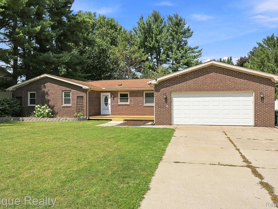 1st image of 4608 Huntington Dr