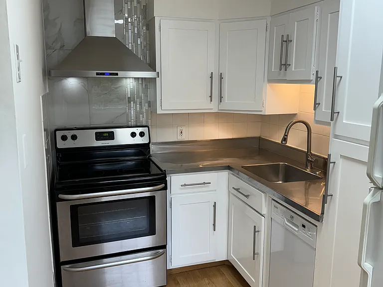 3327 Indian Queen Ln #2 — Photo 6