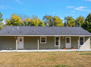 806 Davis Lake Rd, Lapeer, MI 48446