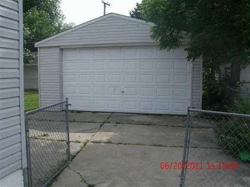 2nd image of 24550 Valley Ave