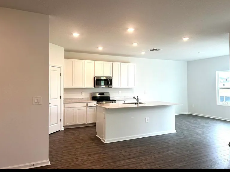 4590 SW 83rd Loop — Photo 4