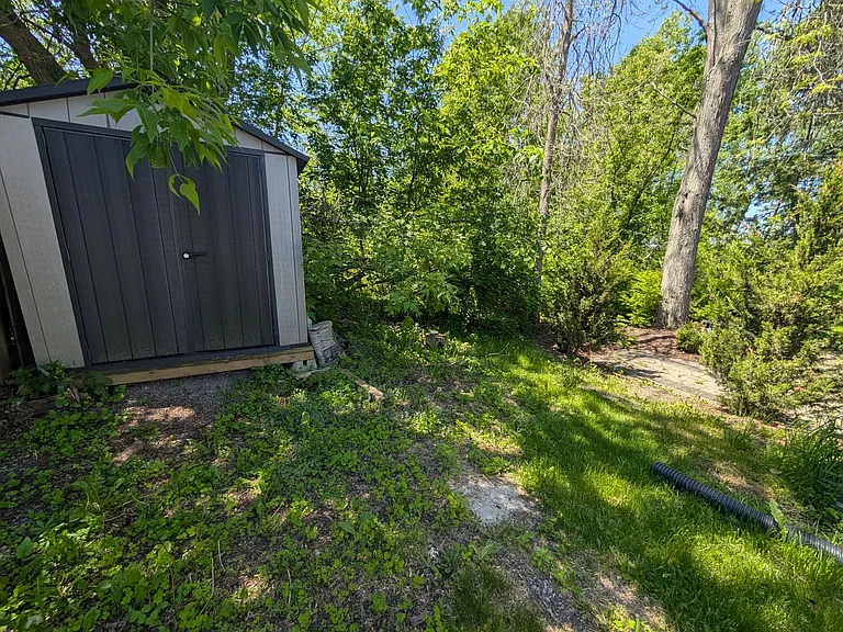 89 Factory St — Photo 23