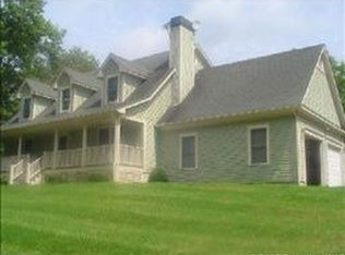 566 Durfee Hill Rd, Glocester, RI 02814