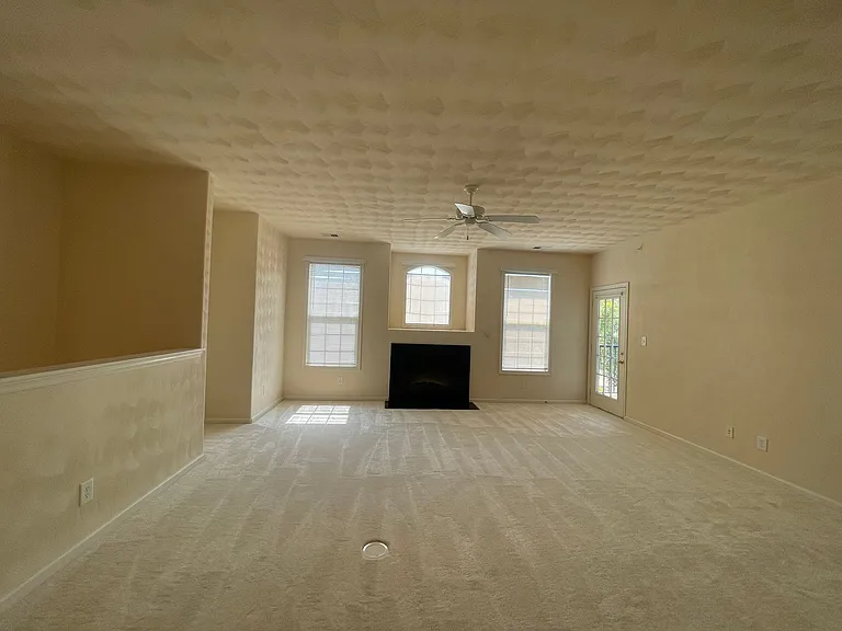 2820 Majestic Oak Ct — Photo 7