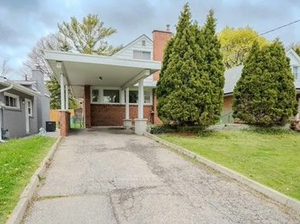 38 Deerfield Rd, Toronto, ON M1K 4X1