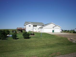 4400 Preston Loop, Bismarck, ND 58504