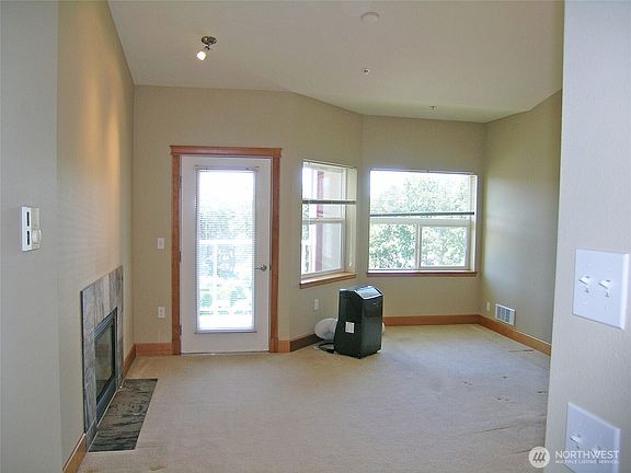 3rd image of 255 W Bakerview Road #401