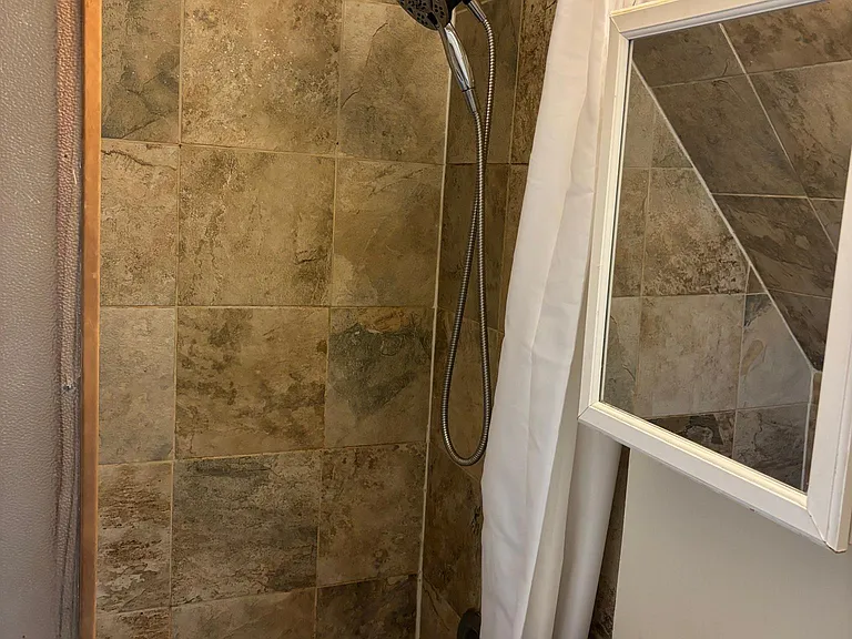 1518 N Van Buren St #301 — Photo 4