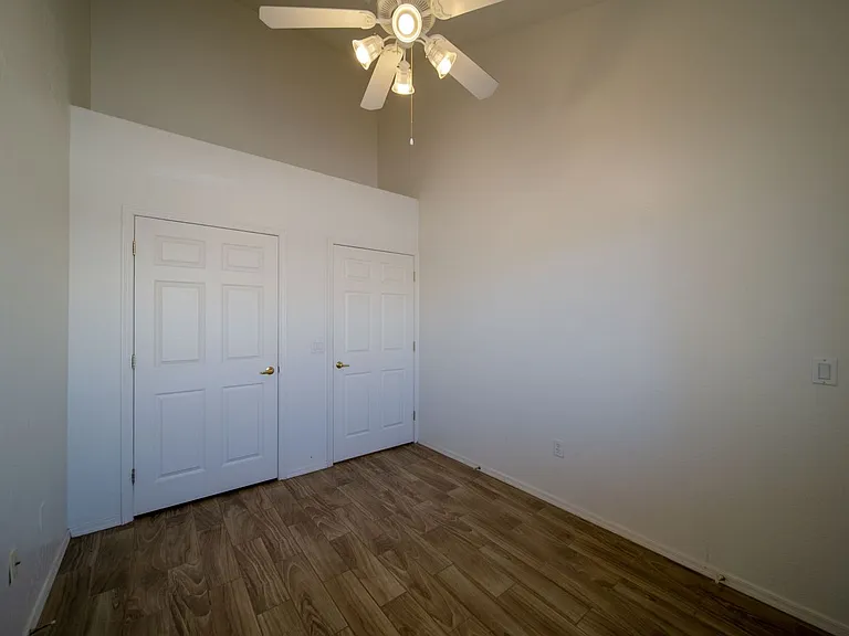 Bella Rosa Apartments — Photo 78