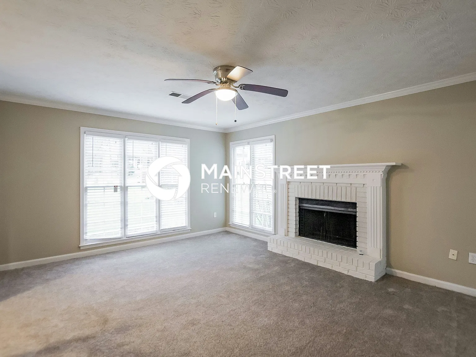 2637 Foxglove Dr SW — Photo 3