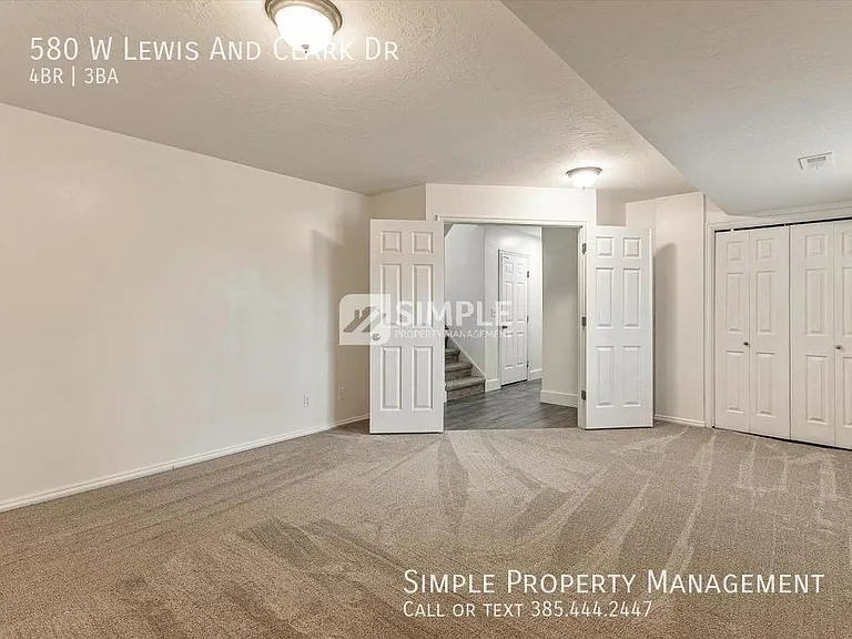 580 W Lewis And Clark Dr — Photo 24