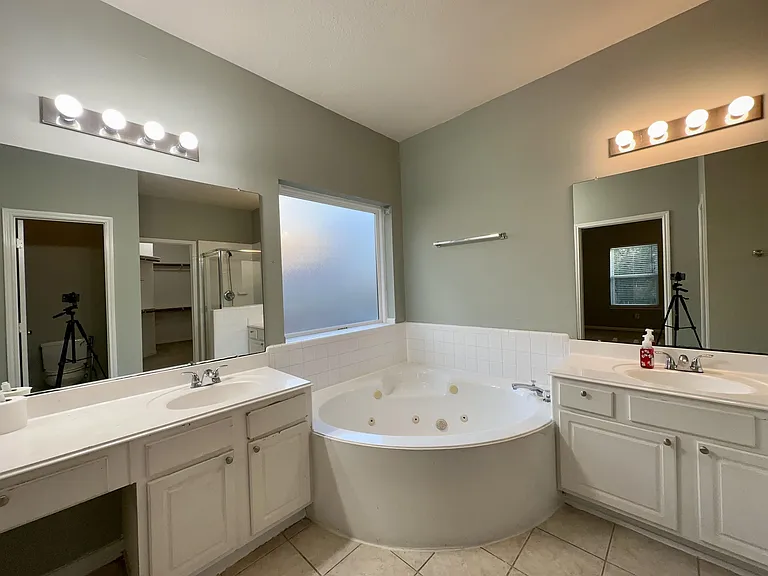 9222 Memorial Grove Dr — Photo 8