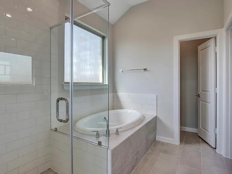 7518 Coral Lake Dr — Photo 12