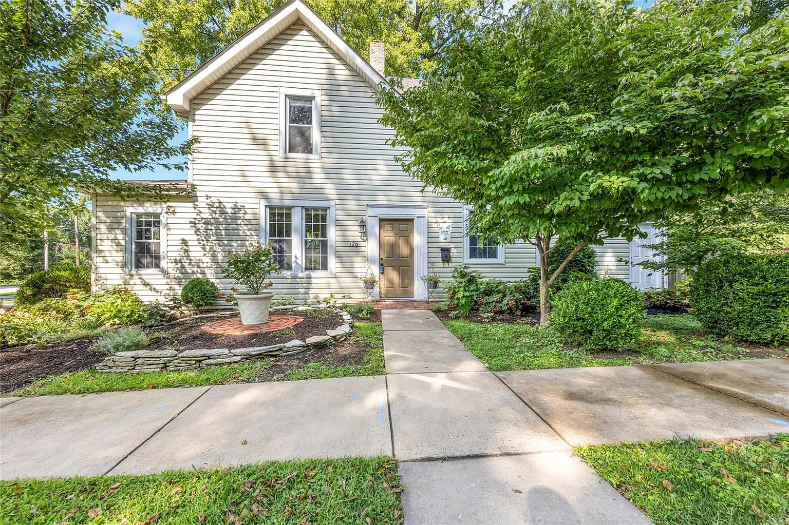 129 Darst Rd photo 1