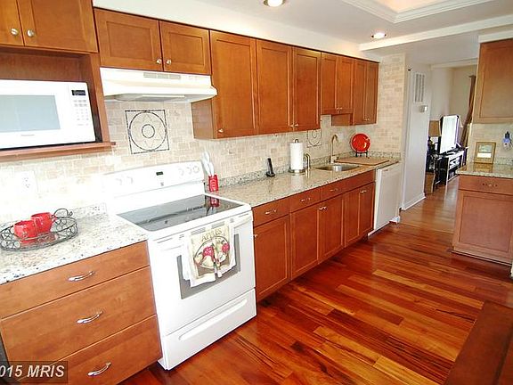 4th image of 18436 Stone Hollow Dr
