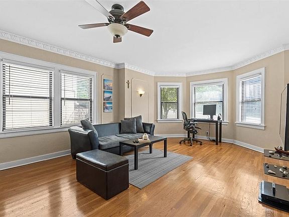 3rd image of 4500 Broadway St