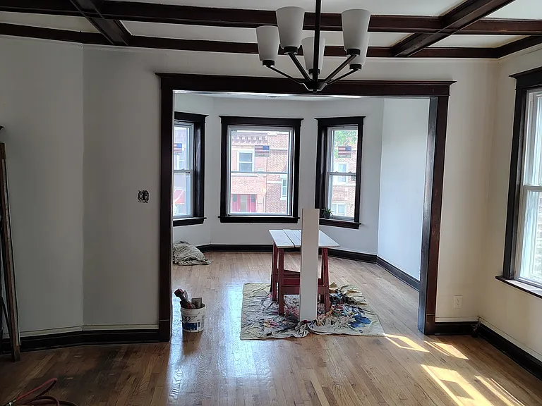 4743 W Congress Pkwy #1 — Photo 3