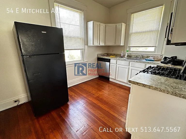 54 E Mitchell Ave — Photo 3