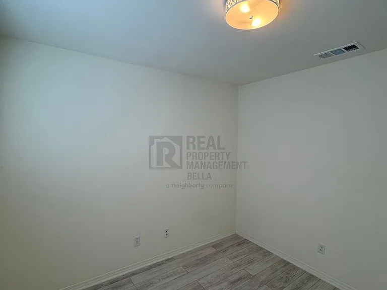 29555 Copper Hill Ct — Photo 12