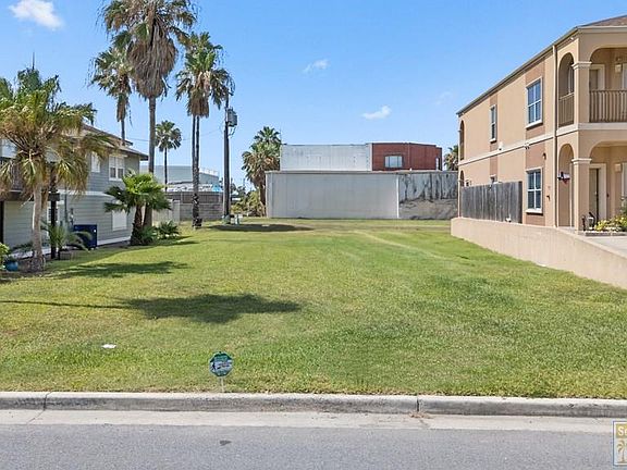 2nd image of 104 W Aries Dr