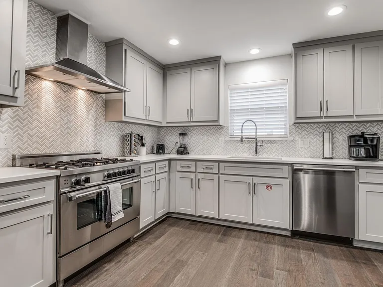 6922 La Manga Dr — Photo 28