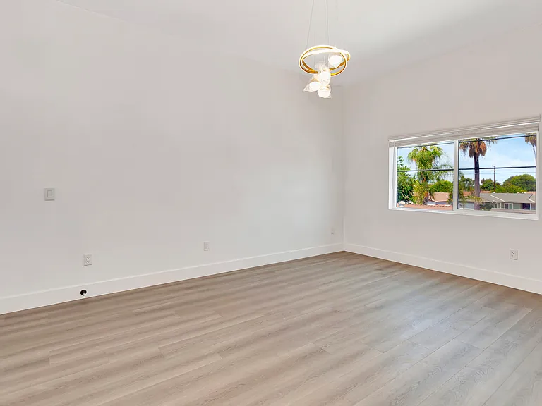 1115 Broadmoor Ave #3 — Photo 10