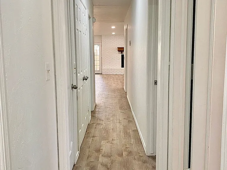 6336 N Villa Ave — Photo 6
